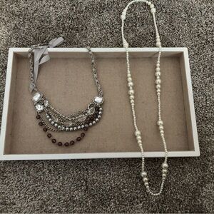 Elegant Silver and Pearl Necklace Set